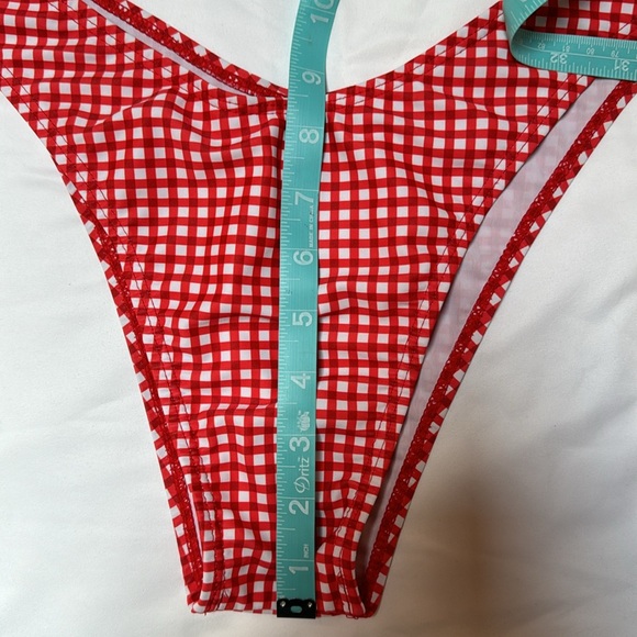 Bikini - Picture 6 of 7